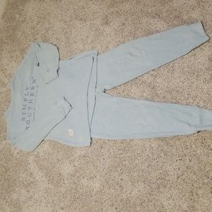 Simply southern lounge set